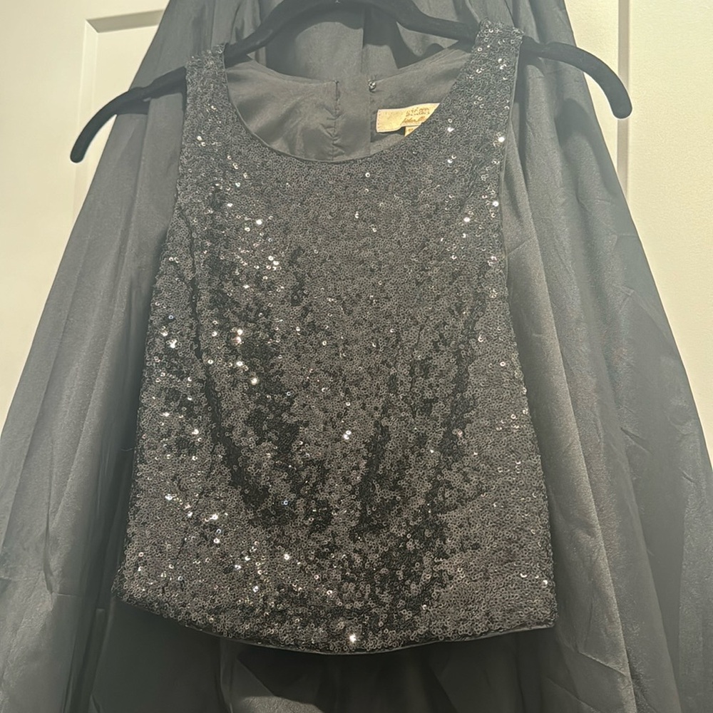 Aidan by Aidan Mattox high waisted skirt with pockets and matching sequin top.